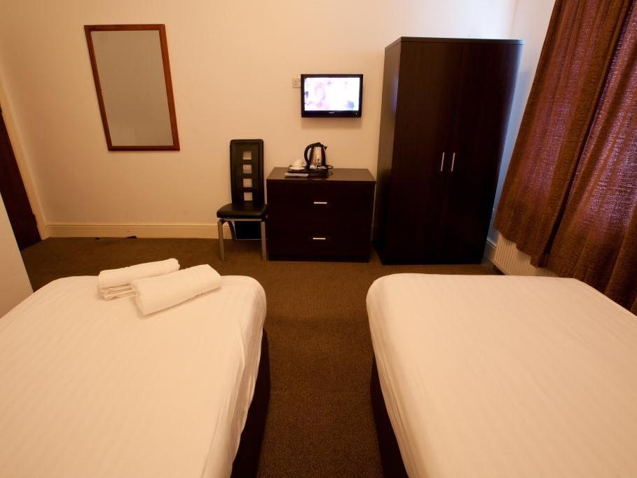 Citybest Hotel Ilford Bagian luar foto