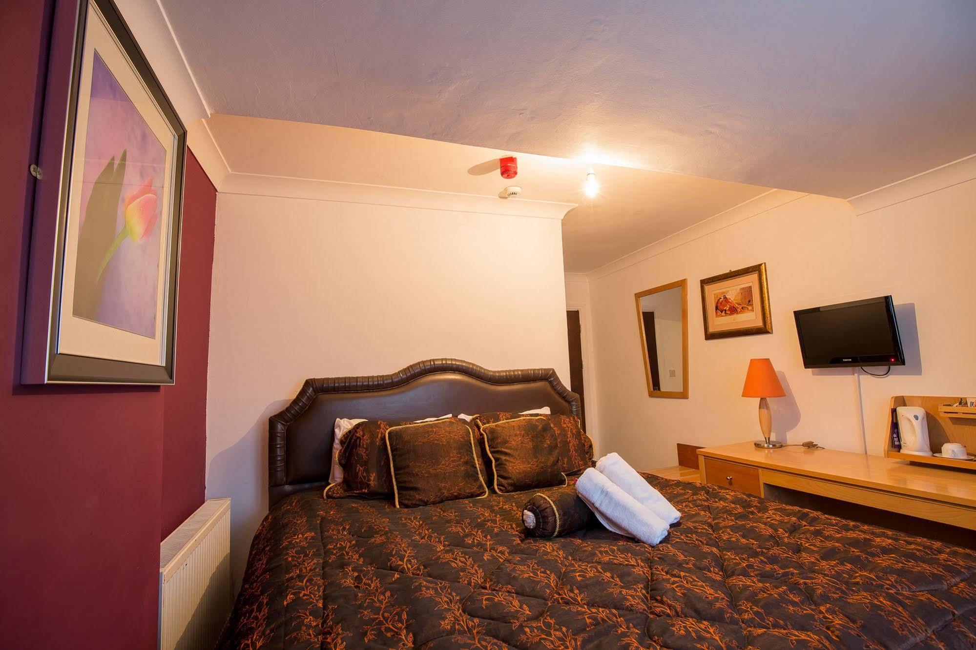 Citybest Hotel Ilford Bagian luar foto
