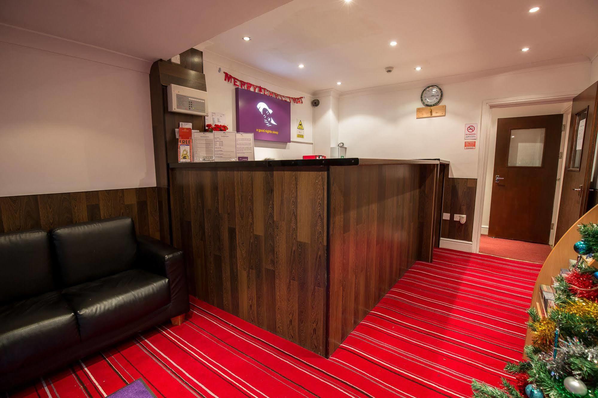 Citybest Hotel Ilford Bagian luar foto