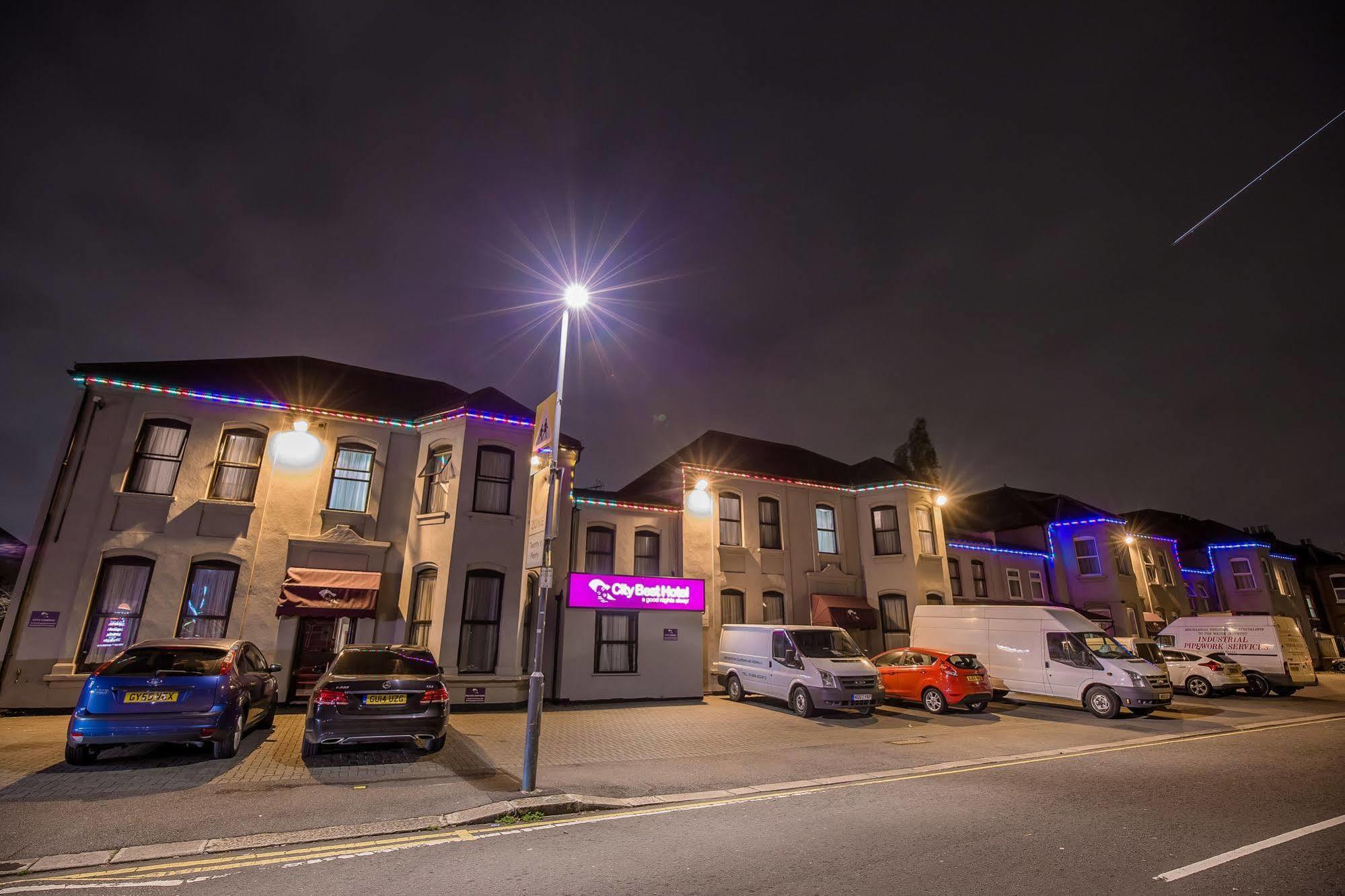 Citybest Hotel Ilford Bagian luar foto