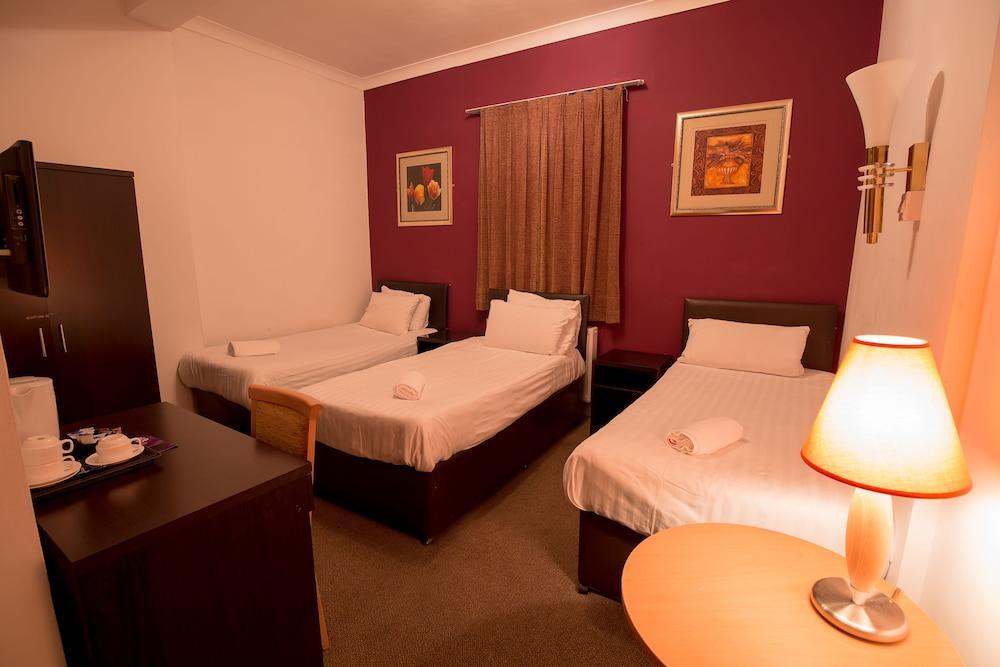 Citybest Hotel Ilford Bagian luar foto